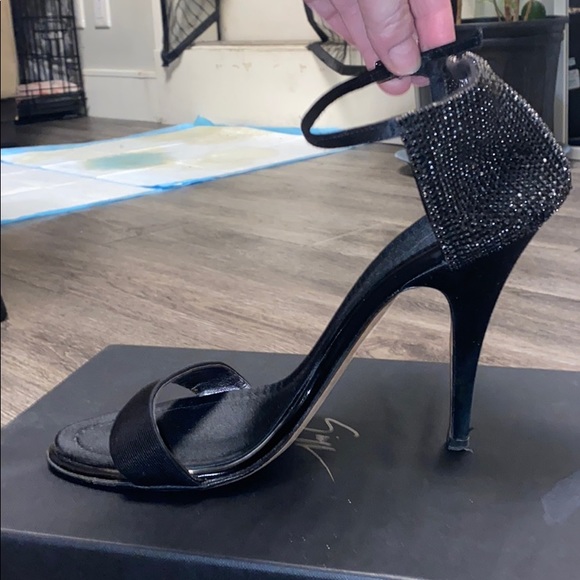 Giuseppe Zanotti High Heels - Picture 5 of 10